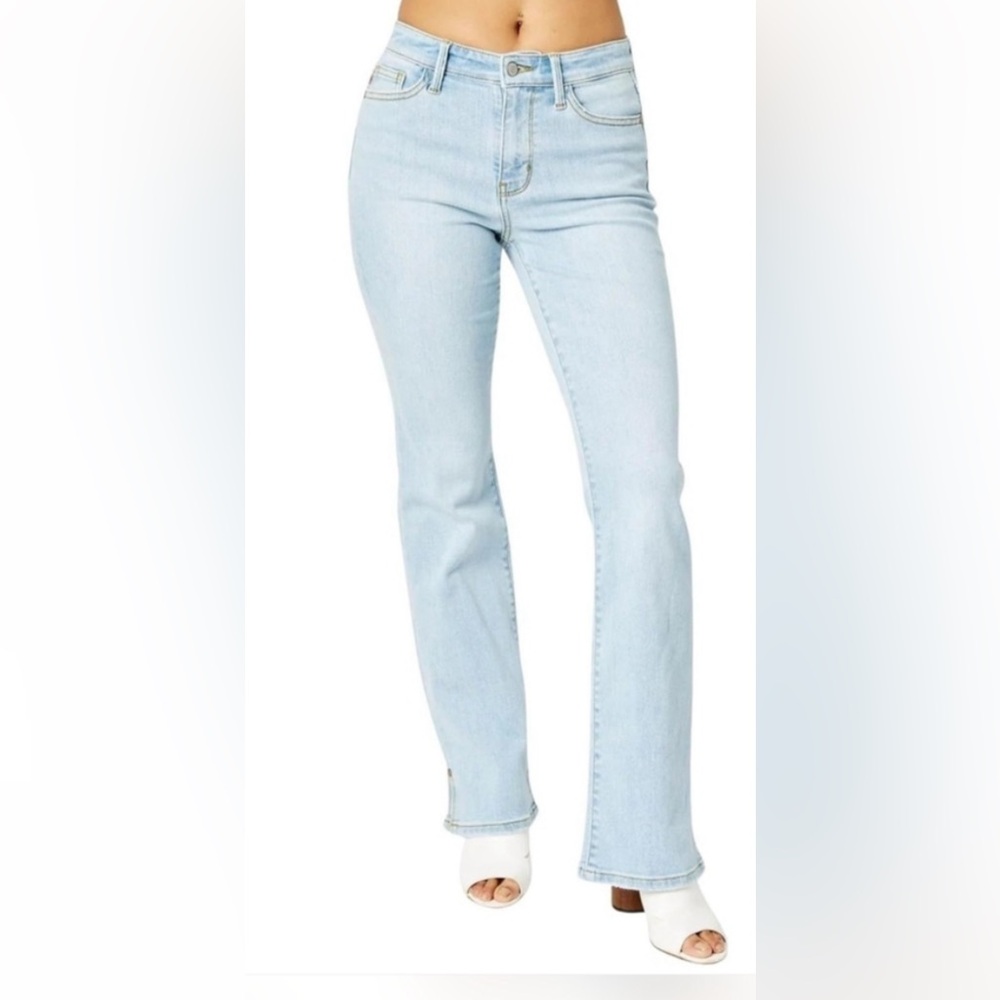 Judy Blue Women's Light wash Boot Cut Jeans with slit in cuff